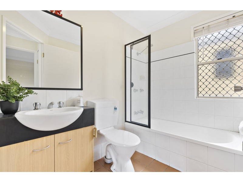 1/246 Pickering Street, Gaythorne QLD 4051