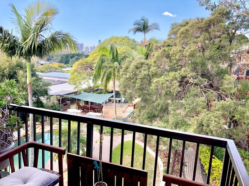 12/11 Ascog Terrace, Toowong QLD 4066