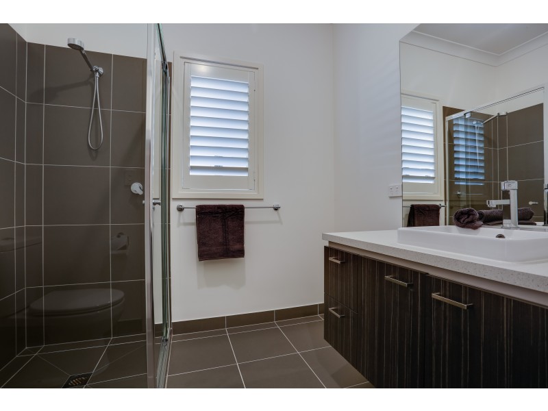 15 Invergarry Circuit, Heathwood QLD 4110