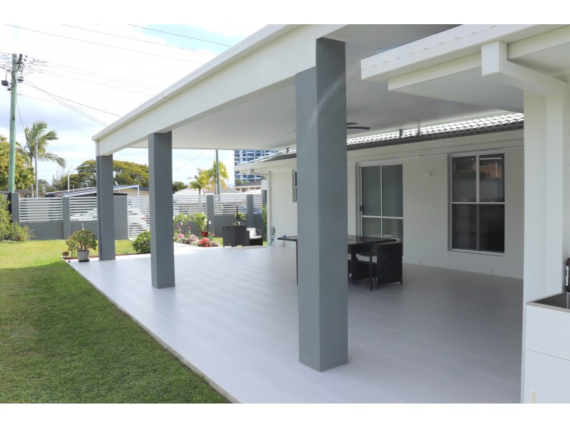 39 Ashbourne Terrace, Biggera Waters QLD 4216