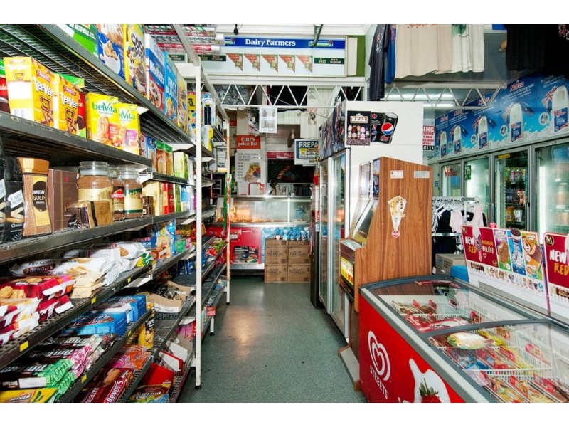 147 Blackstone Road, Silkstone QLD 4304