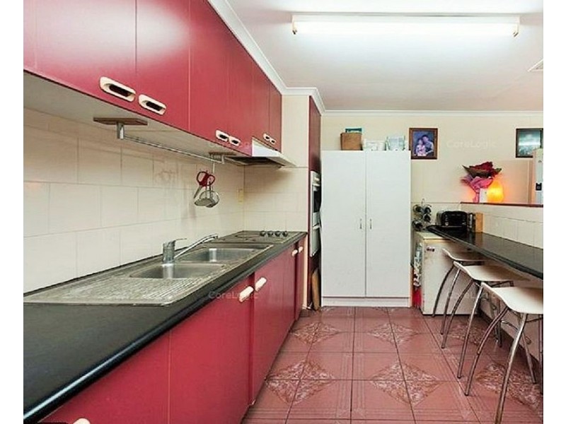 147 Blackstone Road, Silkstone QLD 4304