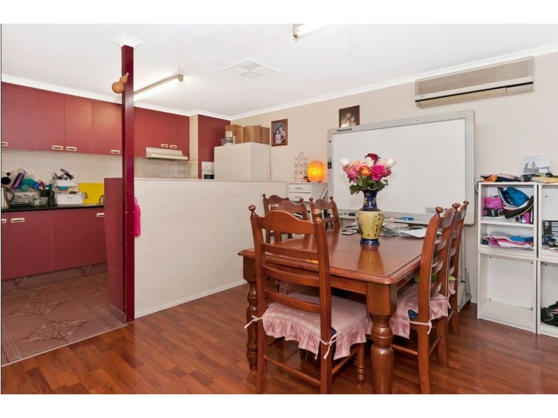 147 Blackstone Road, Silkstone QLD 4304