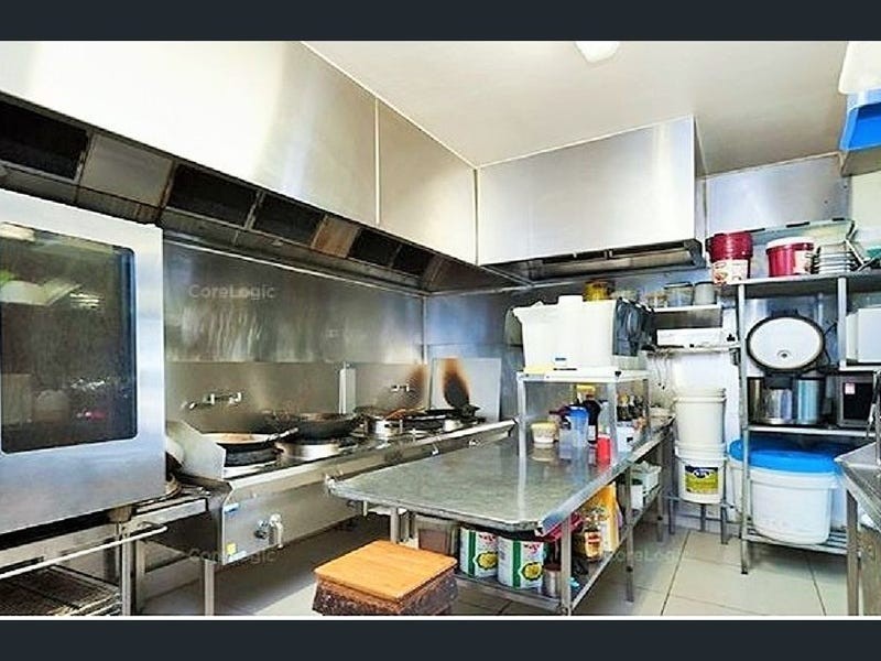 147 Blackstone Road, Silkstone QLD 4304