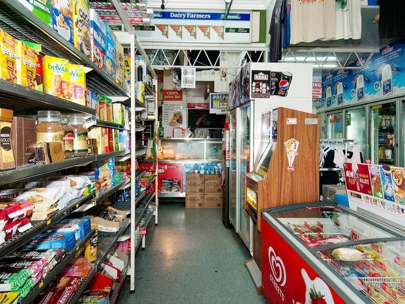 147 Blackstone Road, Silkstone QLD 4304