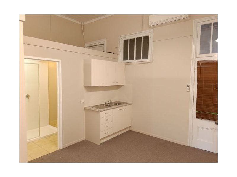 40 Nicholas Street, Ipswich QLD 4305