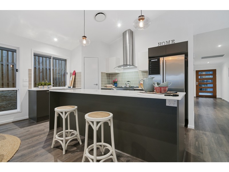 13 Sudbury Drive, Pimpama QLD 4209