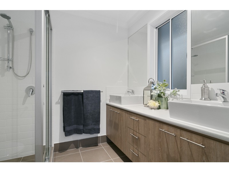 13 Sudbury Drive, Pimpama QLD 4209