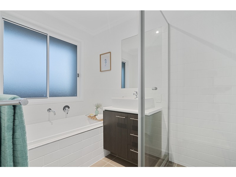 13 Sudbury Drive, Pimpama QLD 4209