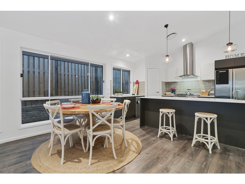 13 Sudbury Drive, Pimpama QLD 4209