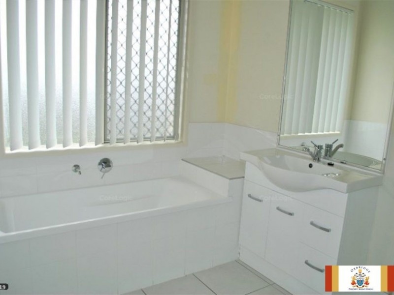 12 Iris Court, Yamanto QLD 4305