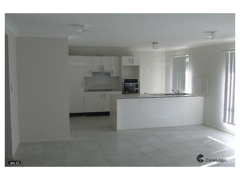 33 Conway Street, Riverview QLD 4303