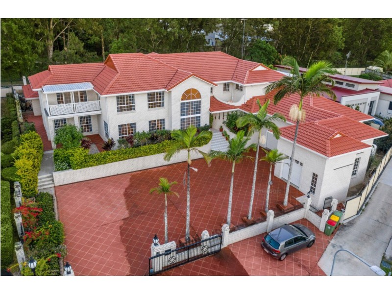 8 Lytham Court, Cornubia QLD 4130