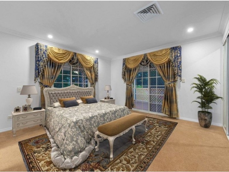 8 Lytham Court, Cornubia QLD 4130