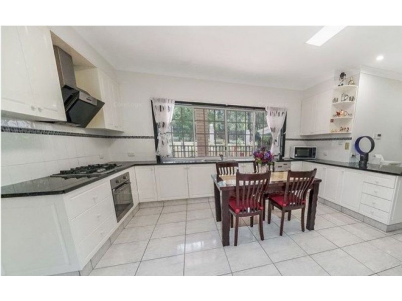 8 Lytham Court, Cornubia QLD 4130