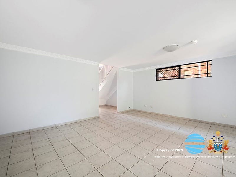 71 Oxford Avenue, Bankstown NSW 2200