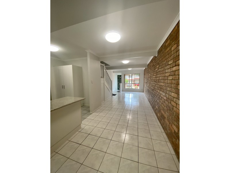 28/13 Bridge Street, Redbank QLD 4301