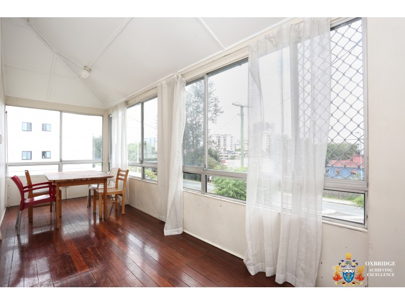 Room 3/7 Bennett Street, Toowong QLD 4066