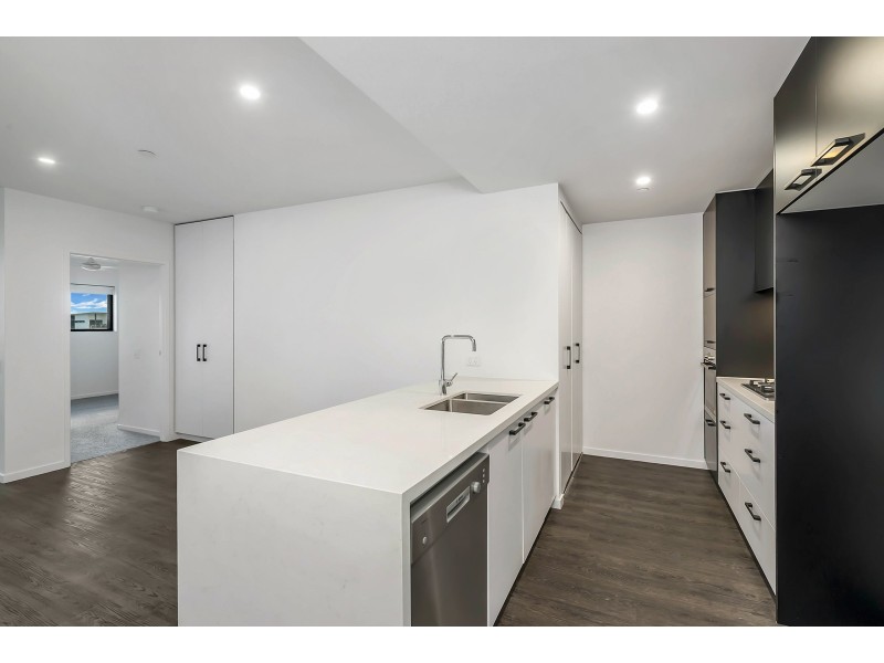 1006/28 Wolseley Street, Woolloongabba QLD 4102