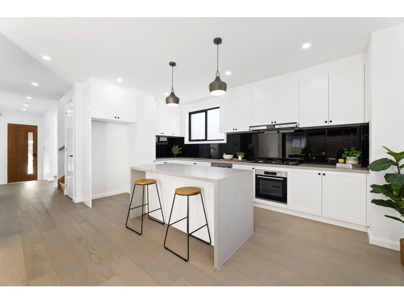 2/11 Sheahans Road, Templestowe Lower VIC 3107