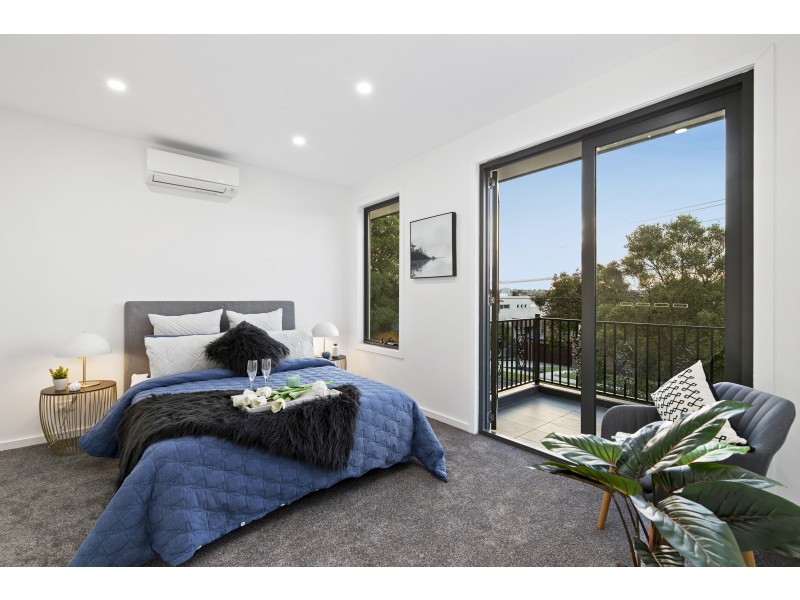 2/11 Sheahans Road, Templestowe Lower VIC 3107