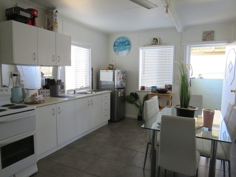 442 Esplanade, Torquay QLD 4655
