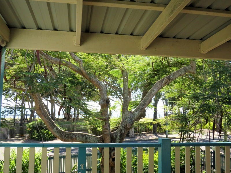 442 Esplanade, Torquay QLD 4655