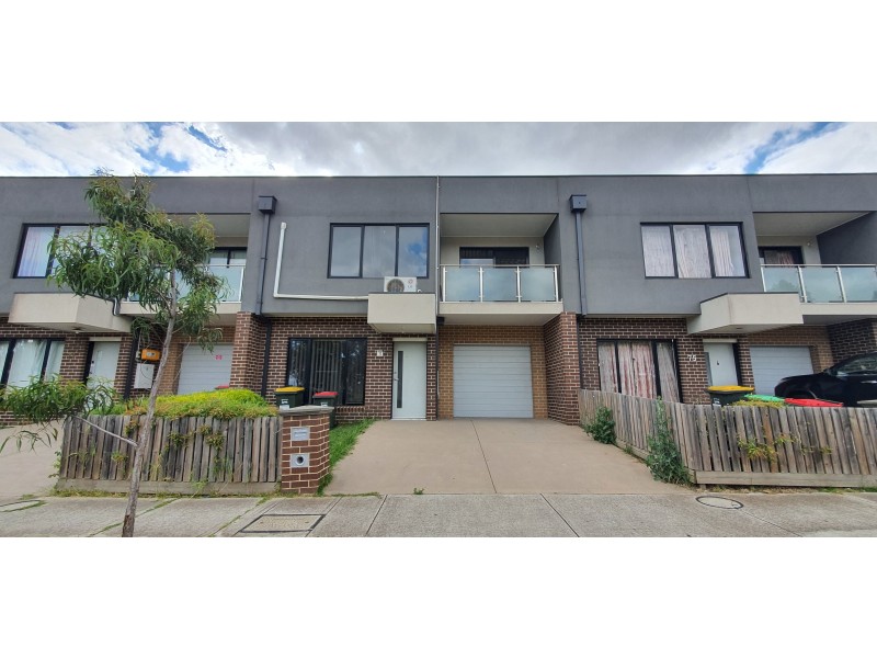 73 Sahi Crescent, Roxburgh Park VIC 3064