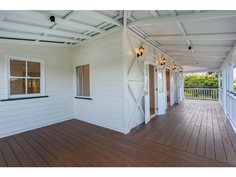 18 Holmes Street, North Ipswich QLD 4305