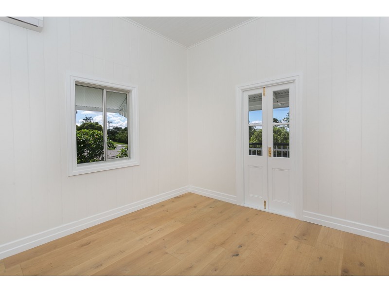 18 Holmes Street, North Ipswich QLD 4305