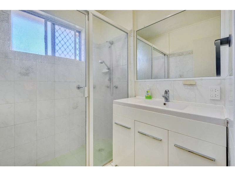 15 Treeby Street, Tingalpa QLD 4173
