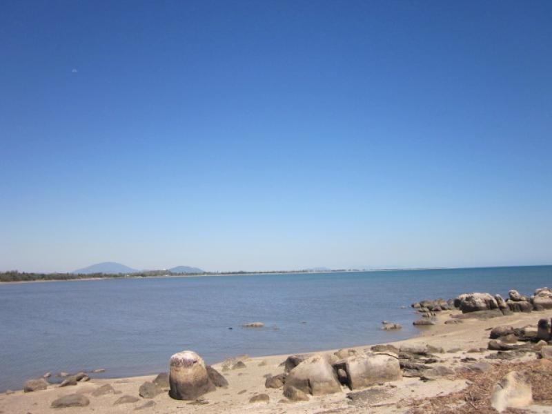 17 Wattle Crescent, Bowen QLD 4805