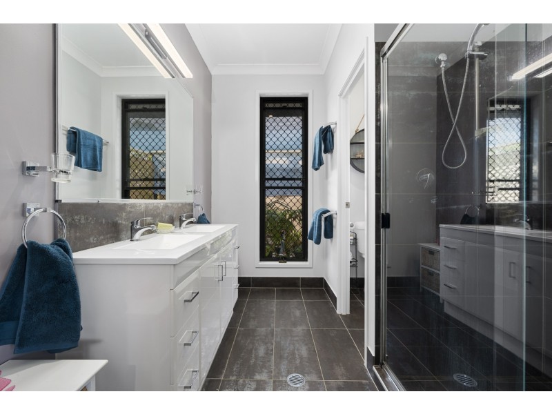 265 Sunrise Drive, Ocean View QLD 4521