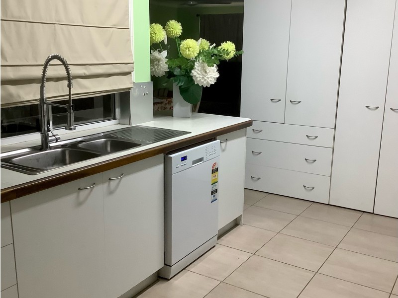 79 Snapper Street, Kawungan QLD 4655