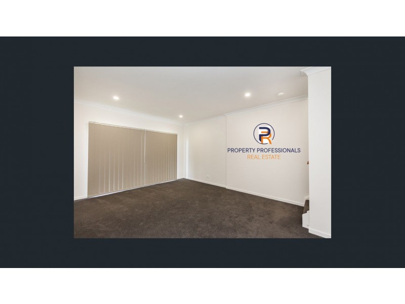 33 Stormbird Street, Redbank Plains QLD 4301
