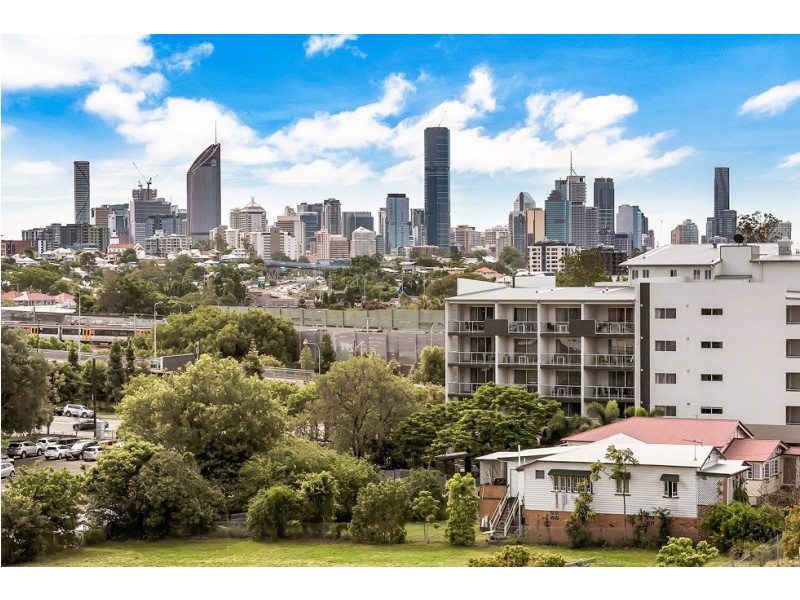 28 Wolseley Street, Woolloongabba QLD 4102