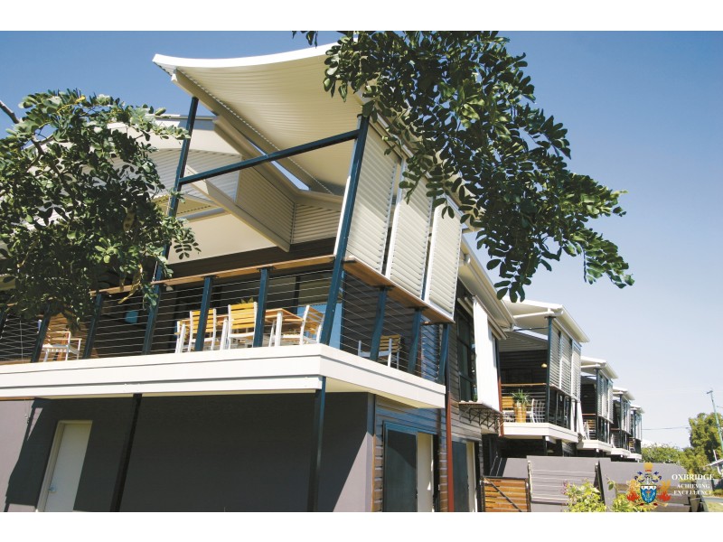 2/190 Cypress Street, Urangan QLD 4655