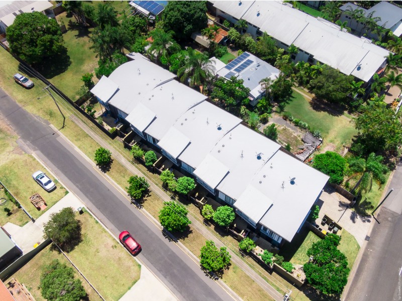 2/190 Cypress Street, Urangan QLD 4655
