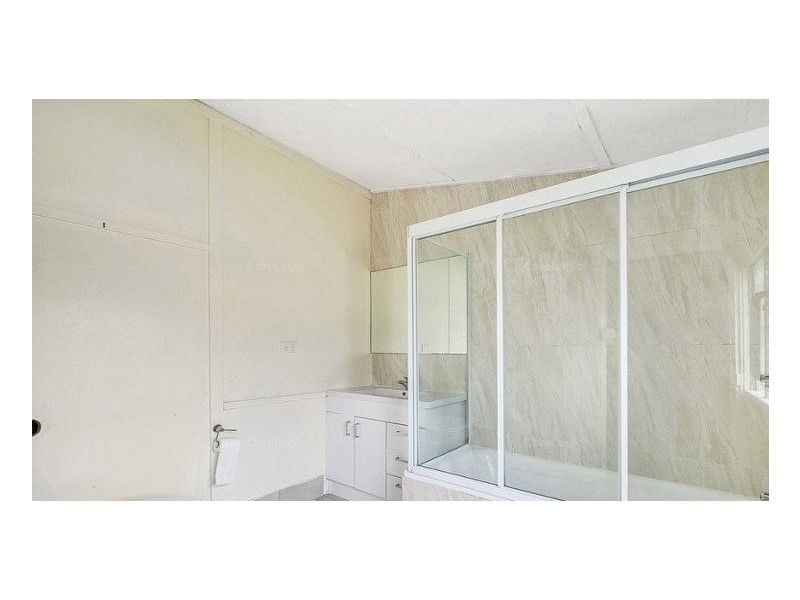 3A Edward Street, One Mile QLD 4305