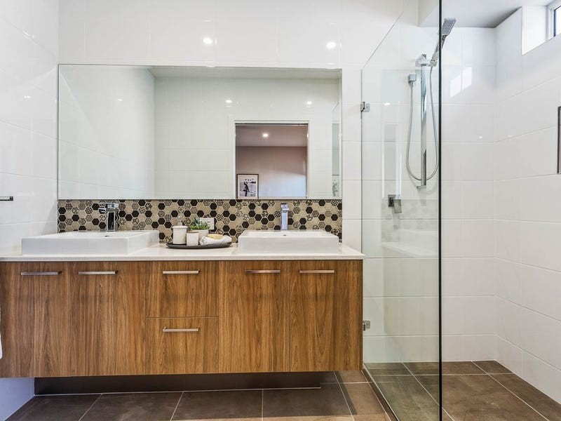 Redbank Plains QLD 4301