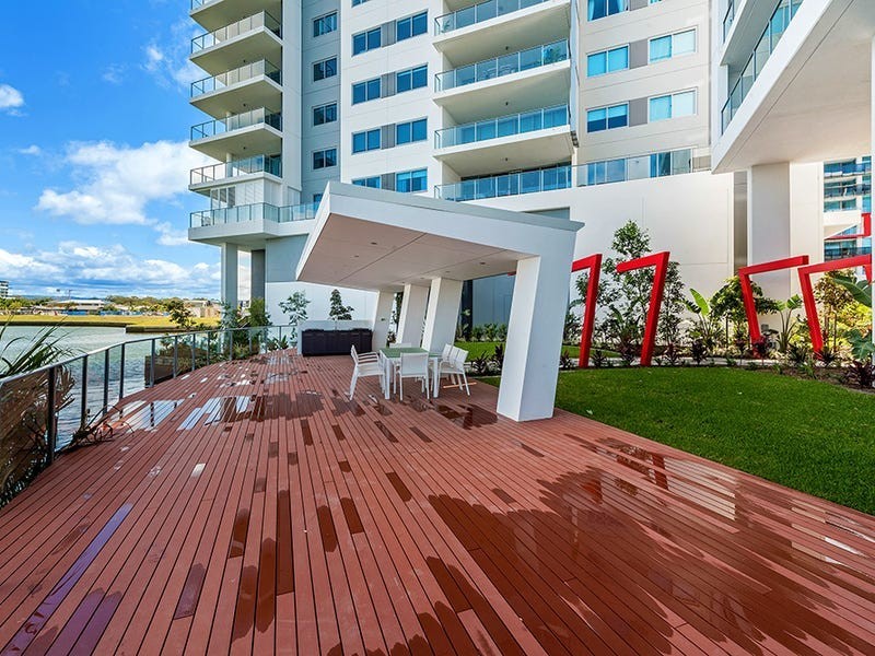 2202/25-31 East Quay Drive, Biggera Waters QLD 4216