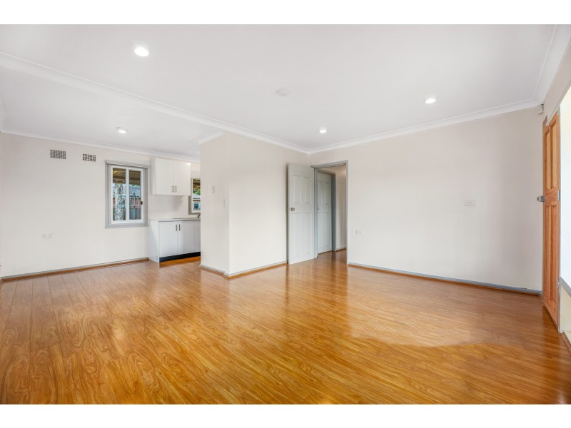 26 Copeland Road, Lethbridge Park NSW 2770