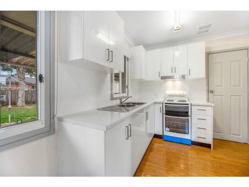 26 Copeland Road, Lethbridge Park NSW 2770