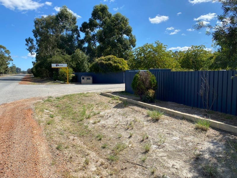 653 Karnup Road, Hopeland WA 6125