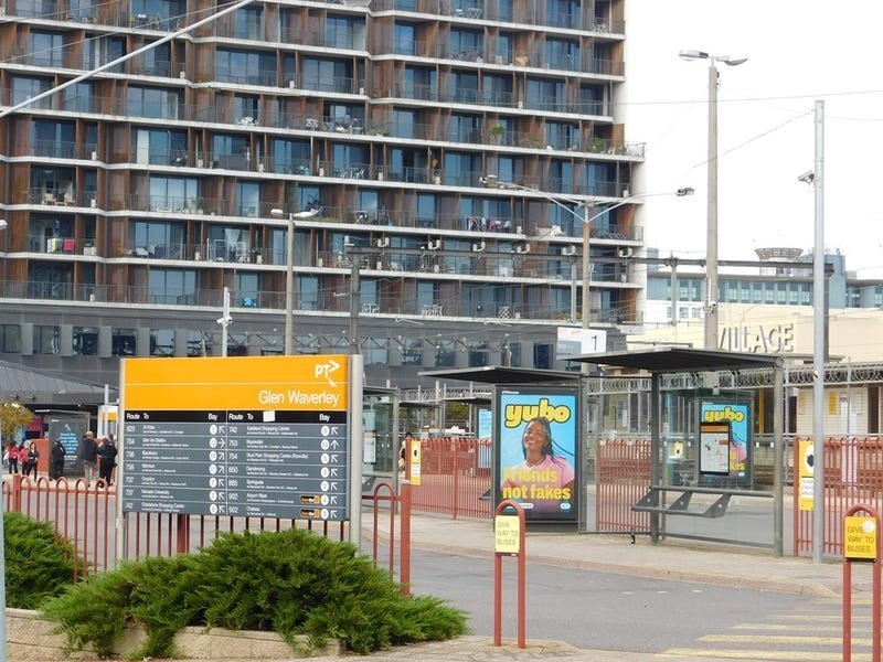 4 Railway Parade North, Glen Waverley VIC 3150