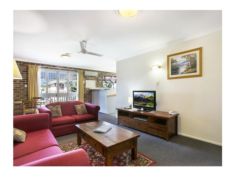 Room 2/40/11  Ascog Terrace, Toowong QLD 4066