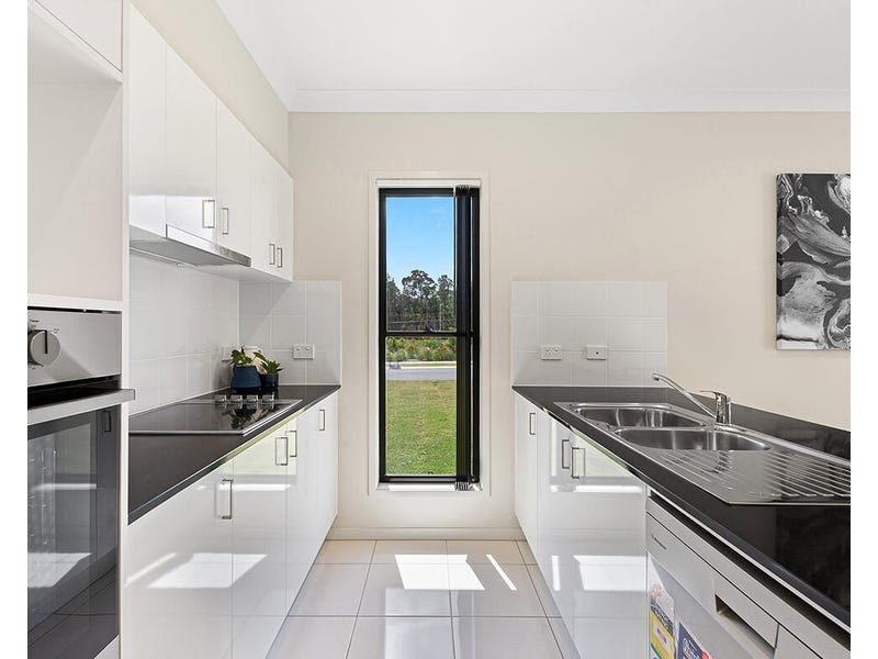 Sunbury VIC 3429