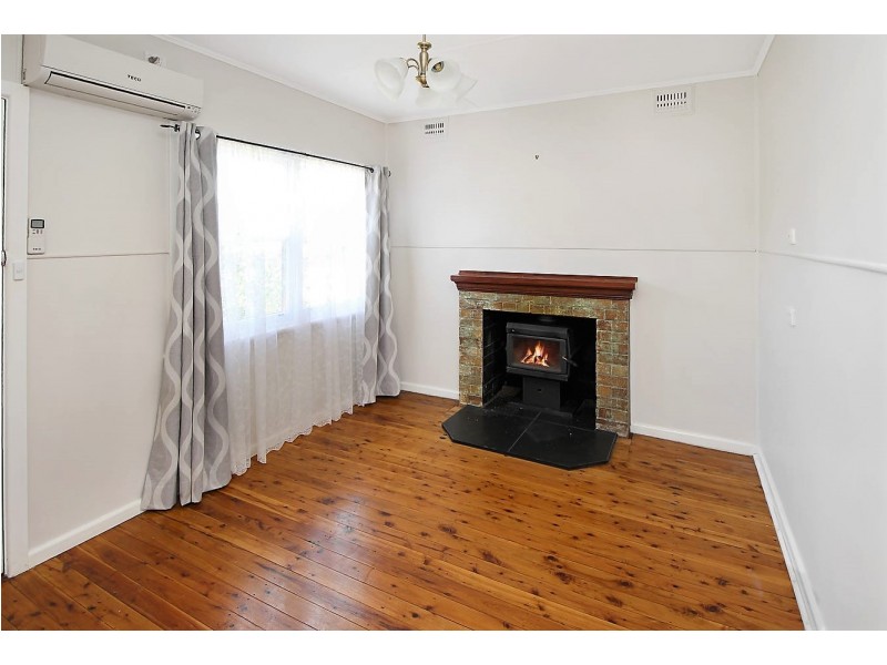 54 Pelham Street, Tenterfield NSW 2372
