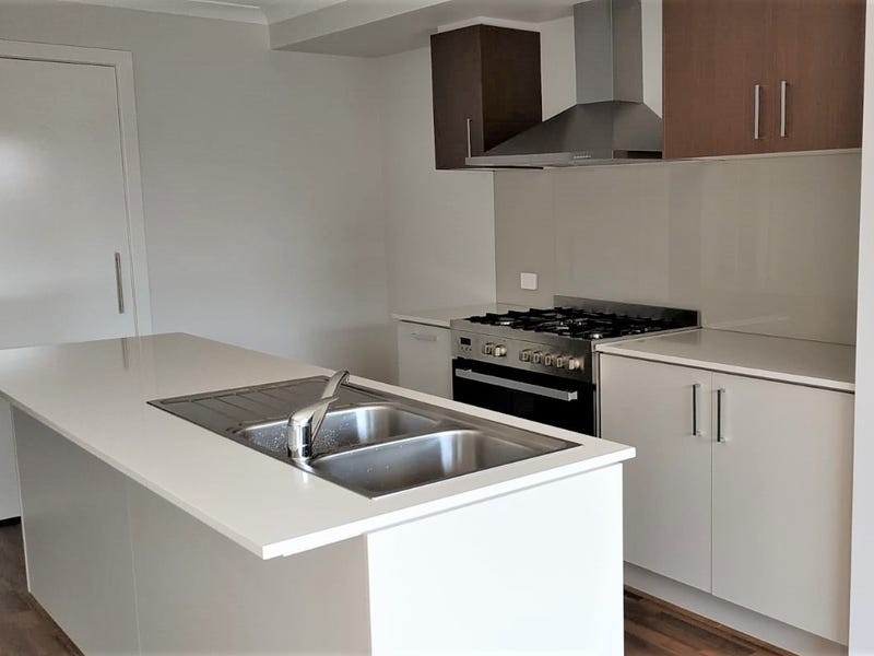 176 Primrose Avenue, Officer VIC 3809