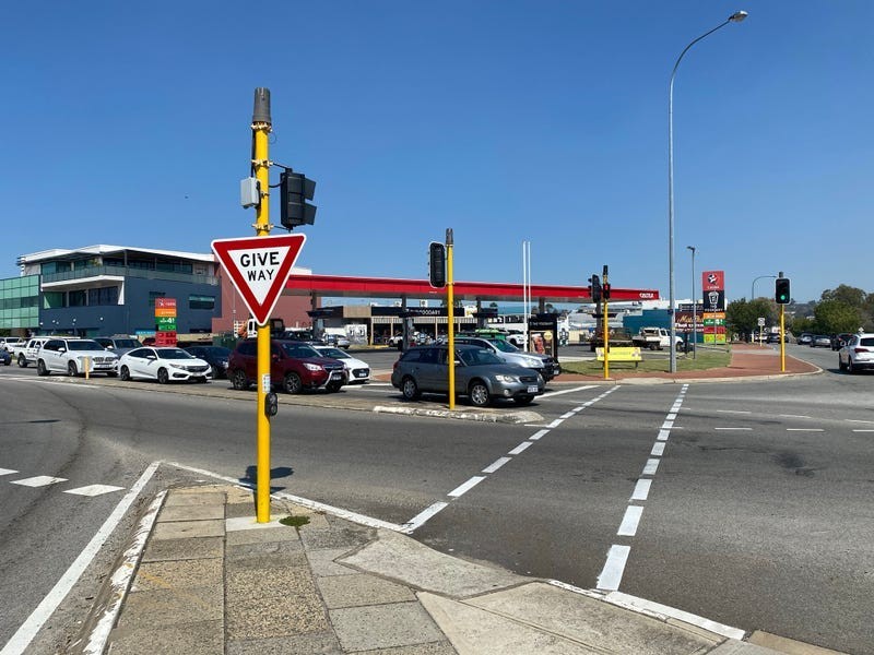 15/1 North Lake Road, Alfred Cove WA 6154